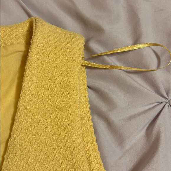 ZARA Cropped Yellow Vest Button Front Size Small - Picture 4 of 10